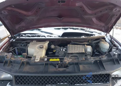 2005 Chevrolet Express из США, поврежденный, VIN 1GNHG39U551206817